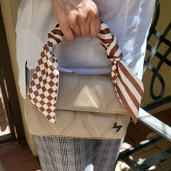 Lug Cream and Brown Clutch with Modern Geometric Free Twilly Mini Cadenece - Picture 1 of 5